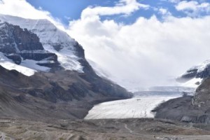 コロンビア大氷原 温暖化の影響は例外ではありません…